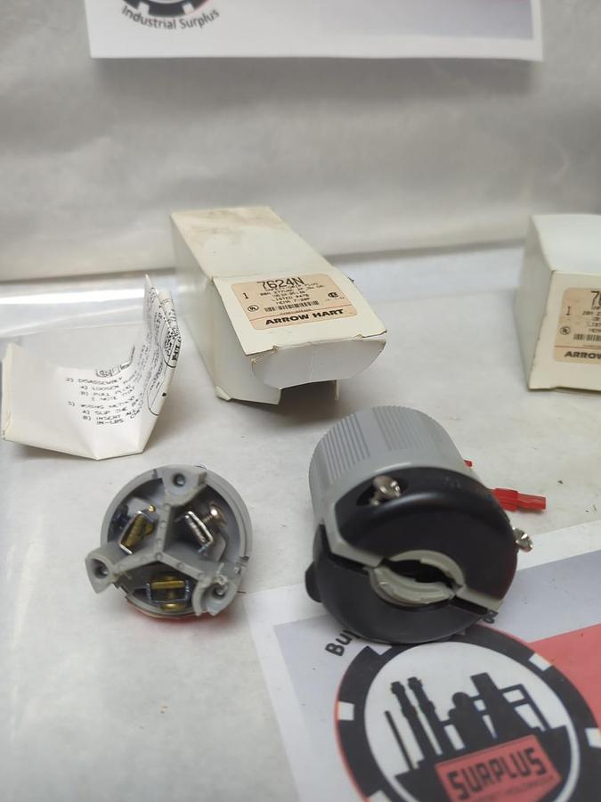 ARROW HART,7624N,SAFETY GRIP PLUG LOT OF 2 NOS