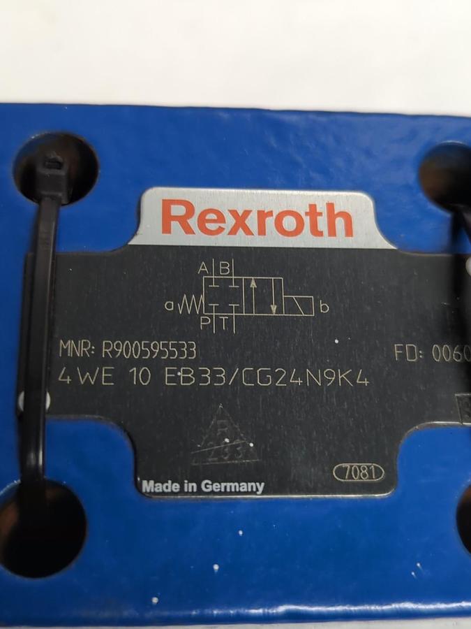 REXROTH,R900595533,SOLENOID VALVE 4 WE 10 EB331CG24N9K4 NOS