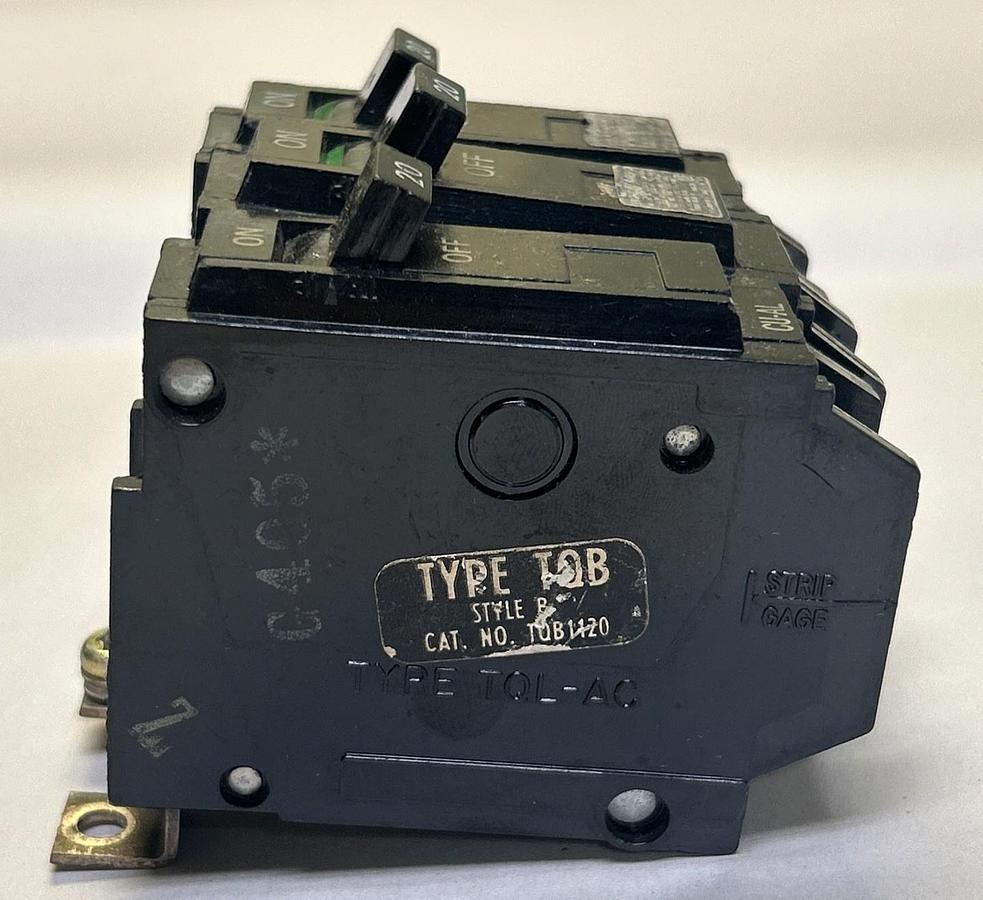 Used GENERAL ELECTRIC,TQB1120,CIRCUIT BREAKER 20A 120/240V 1P LOT OF 3