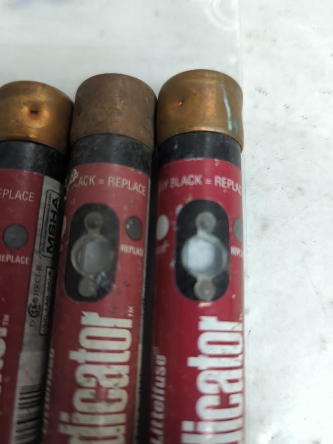 Used LITTELFUSE,IDSR30,INDICATOR 30 AMP FUSE LOT OF 7 PRE-OWNED