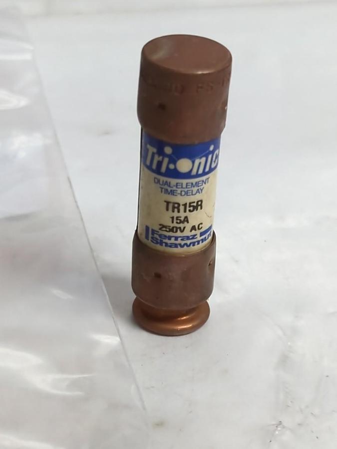 Used FERRAZ SHAWMUT,TR15R,TRI-ONIC 15 AMP FUSE LOT OF2 PRE-OWNED