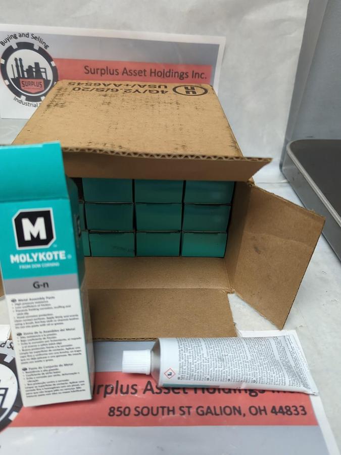 MOLYKOTE,G-N,METAL ASSEMBLY PASTE 2.8 OZ TUBE CASE OF 12 TUBES NOS