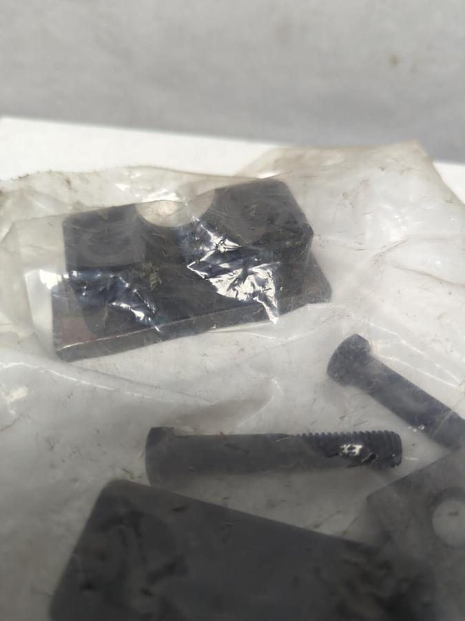 MOTION IND./BEHRINGER,H4100-PP-SCP-SWP,CLAMP KIT 1T CARBON STEEL NEW