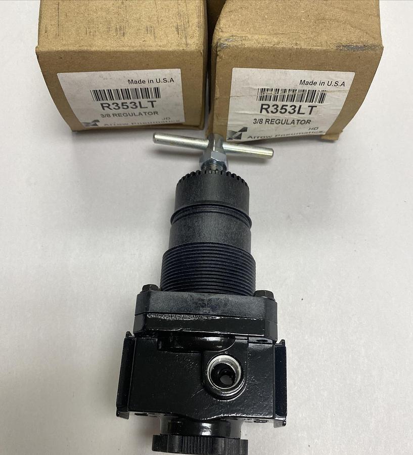 Used Arrow Pneumatics,R353LT-60,Air Regulator 3/8 INCH 0-300PSI Lot Of 2 NOS