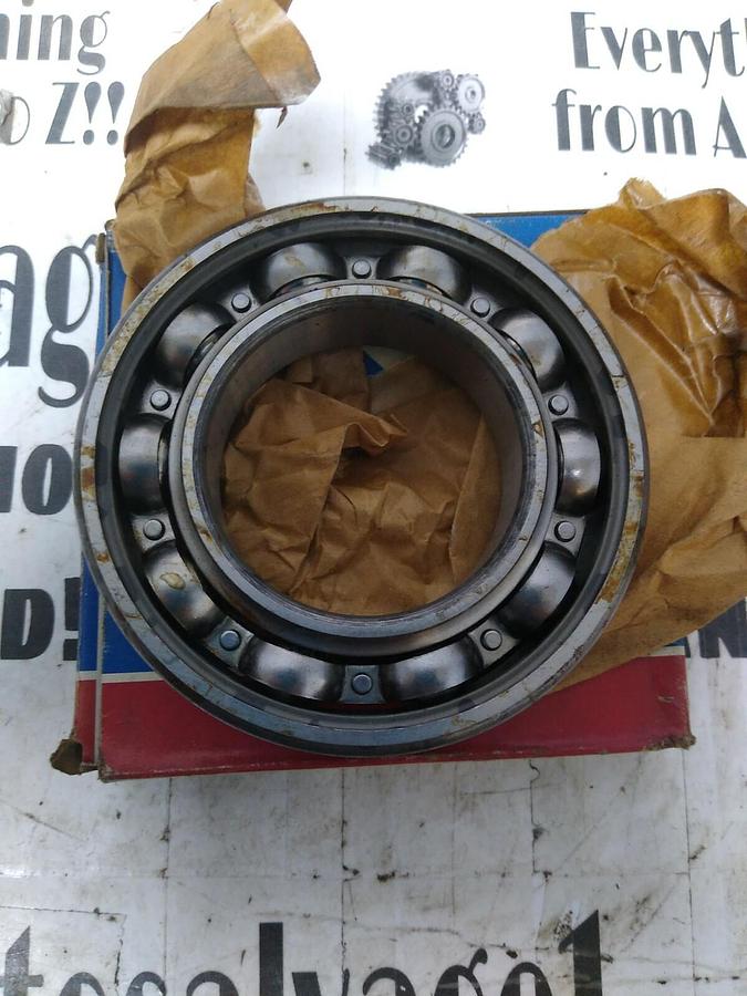 SKF,6211-JEM,DEEP GROOVE BALL BEARING NOS