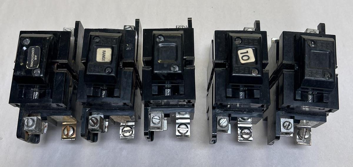 Used ITE,P240,CIRCUIT BREAKER 40A 120/240V 2P LOT OF 5