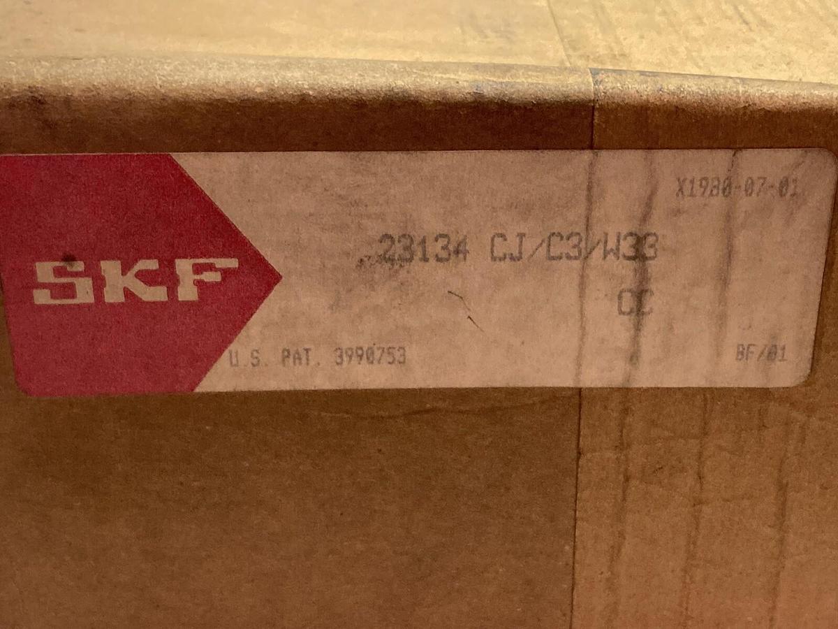 SKF,23134 CJ/C3/W33,Spherical Roller Bearing