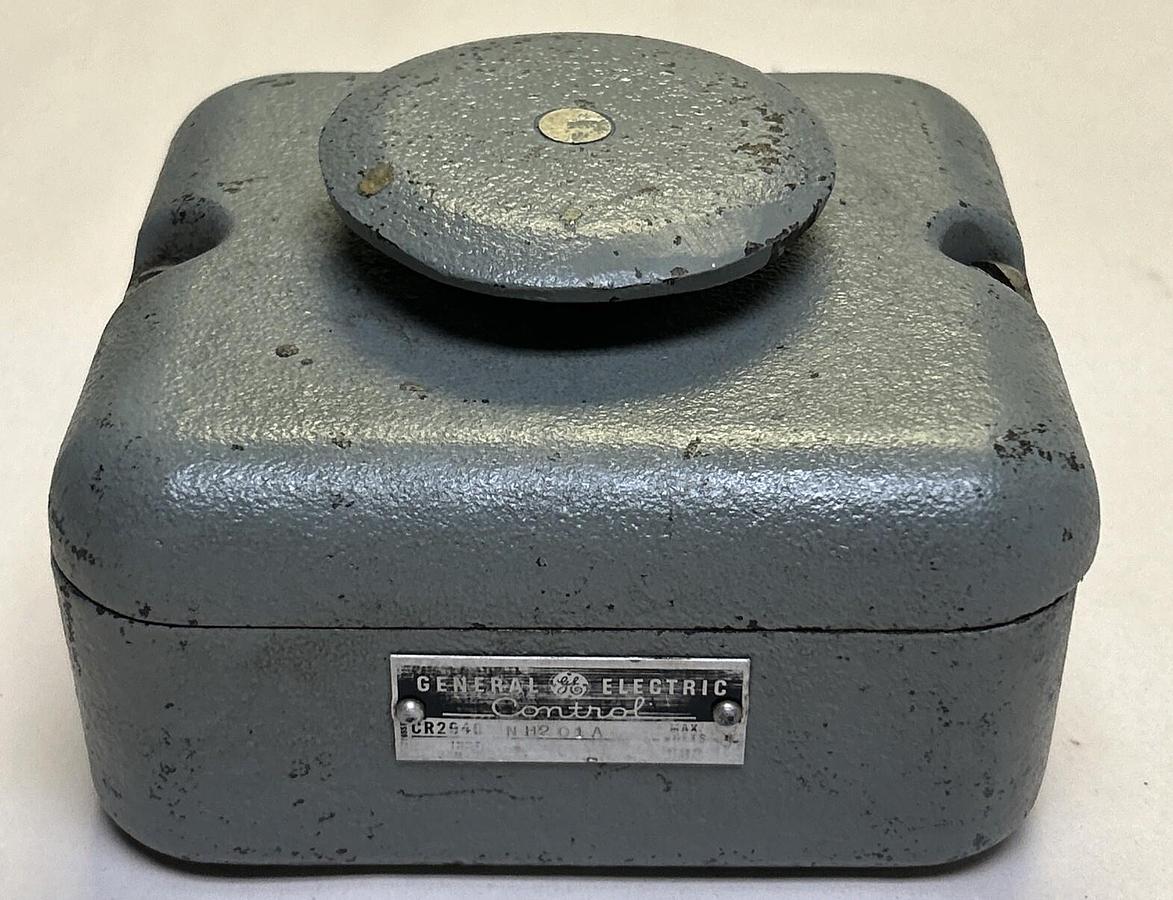 GENERAL ELECTRIC,CR2940NH201A,PUSH BUTTON NOS