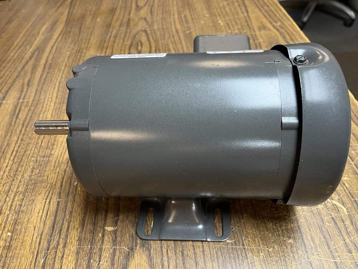 BALDOR,M3538-57,MOTOR 1/2HP 230/400V 56 50HZ 1425RPM