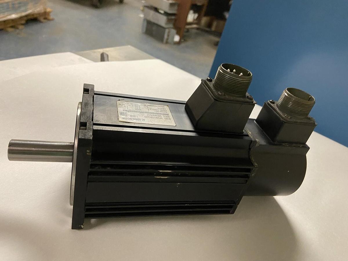 Used Nachi,MSM152Q2D,Servo Motor 3000RPM 1.5kW 4.77Nm
