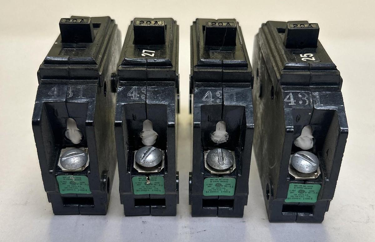 Used GENERAL ELECTRIC,TQ1120,CIRCUIT BREAKER 20A 120/240V 1P LOT OF 4