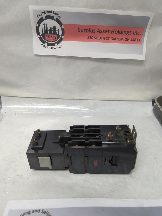 Used GENERAL ELECTRIC,CR120B L060,SER A INDUSTRIAL LATCH RELAY 110/120V 50/60HZ USED