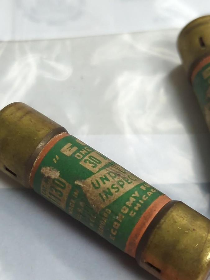 Used ECO,1130,ONE-TIME 30 AMP FUSE LOT OF 2 PRE-OWNED