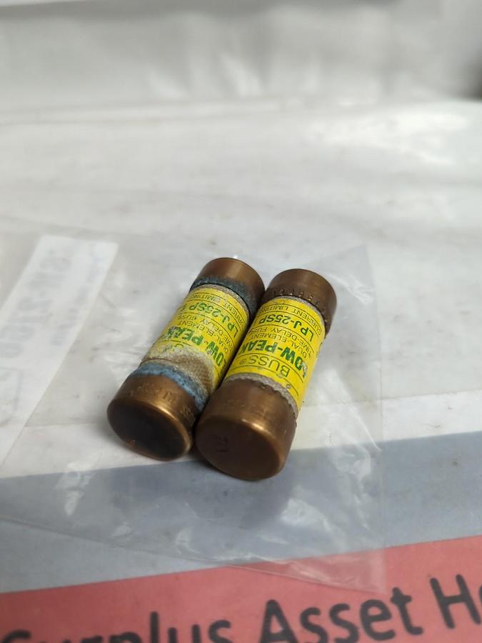 Used COOPER BUSSMANN,LPJ-25SP,LOW-PEAK 25 AMP FUSE LOT OF 2 PRE-OWNED