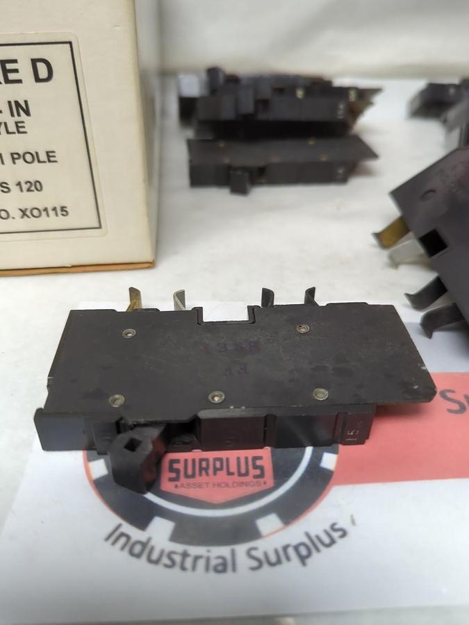 Used SQUARE D,XO115,TYPE XO CIRCUIT BREAKER 15 AMP 1-POLE LOT OF 19 PRE-OWNED