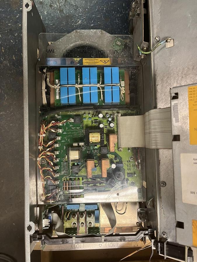 Used SIEMENS,6RA7085-6FV62-0-Z,SIMOREG DC CONVERTER OUTPUT 500VDC 430A