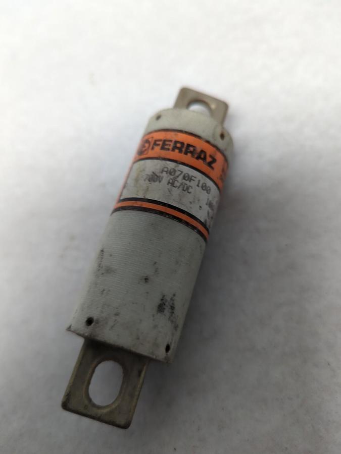 Used FERRAZ SHAWMUT,A070F100,FUSE 100 AMP PRE-OWNED