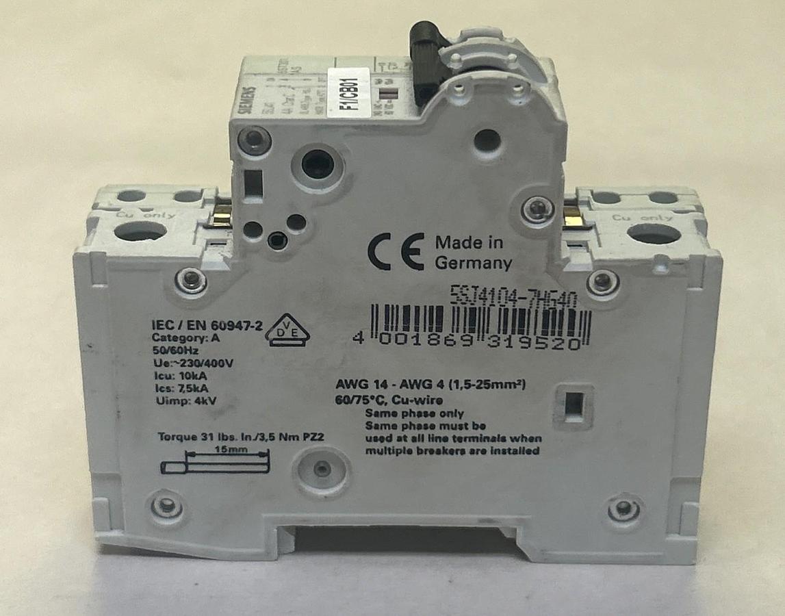 Used SIEMENS,5SJ4104-7HG40,CIRCUIT BREAKER 4A 230/400V 1P