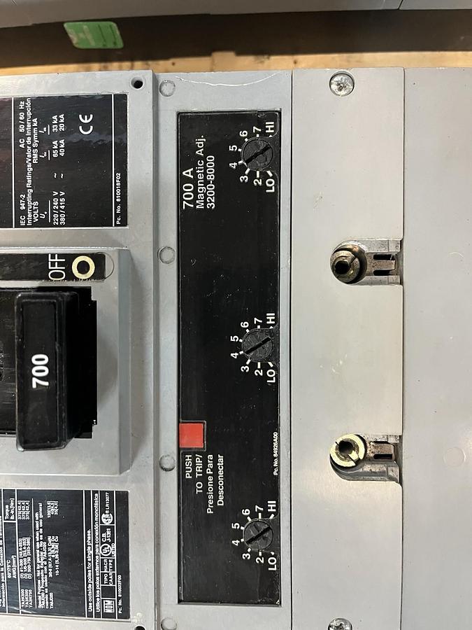 Used SIEMENS,LMXD63B700,SENTRON CIRCUIT BREAKER 700 AMP 600V 3P