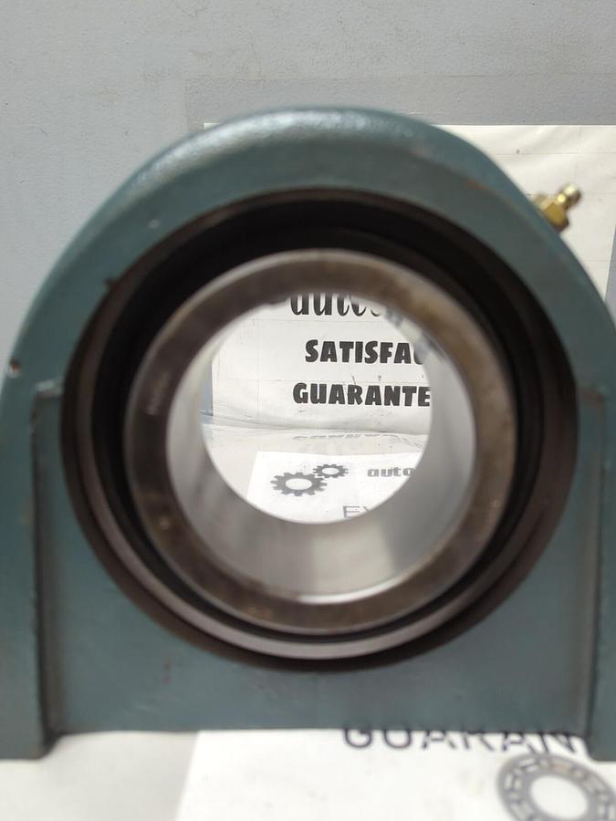 DODGE,126822,PILLOW BLOCK BEARING 3 IN BORE P2B-SCM-300 NOS