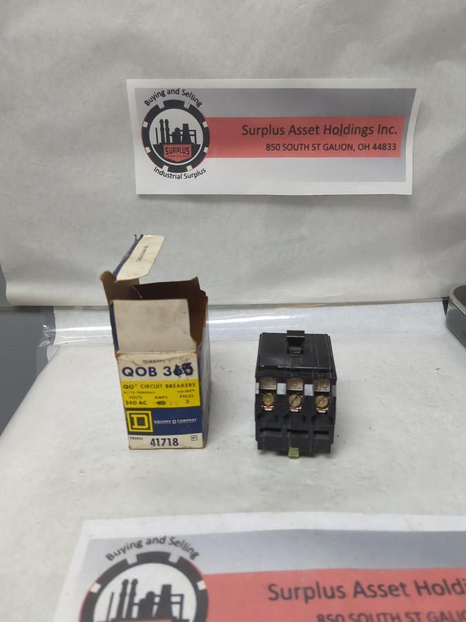 SQUARE D,QOB315,CIRCUIT BREAKER 3-POLE 15 AMP NOS