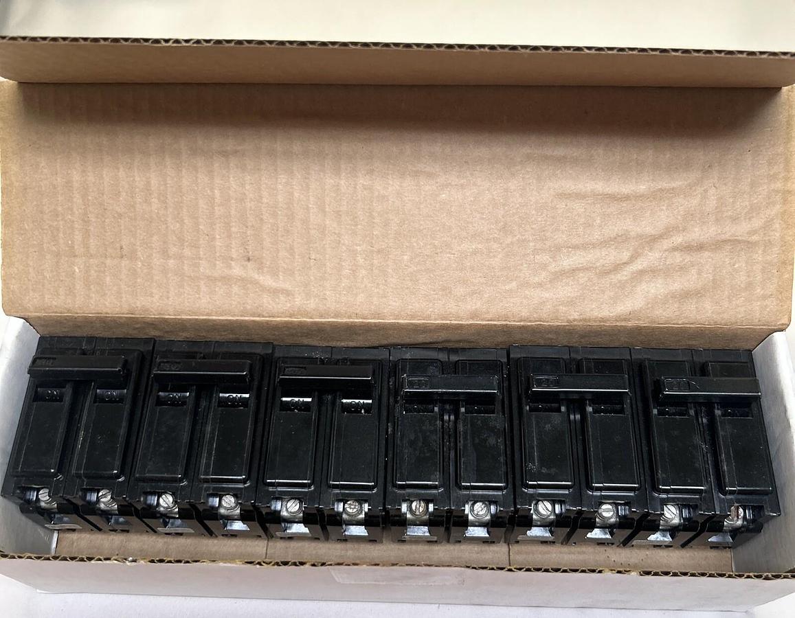 Used SIEMENS ITE,QP2-B020,CIRCUIT BREAKER 20A 120/240V 2P LOT OF 6