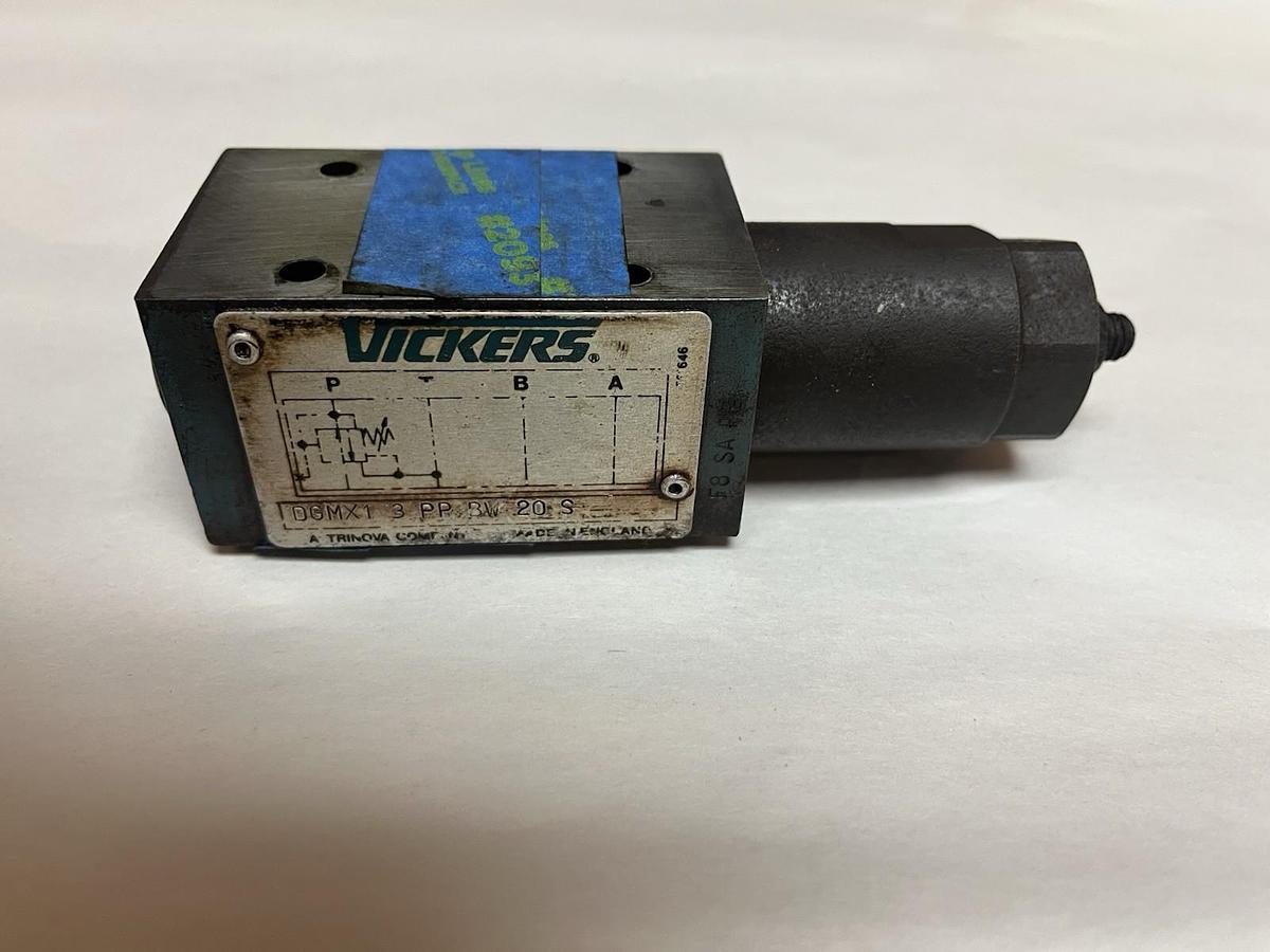 Used VICKERS,DGMX1-3-PP-BW-20-S,PRESSURE REDUCING VALVE