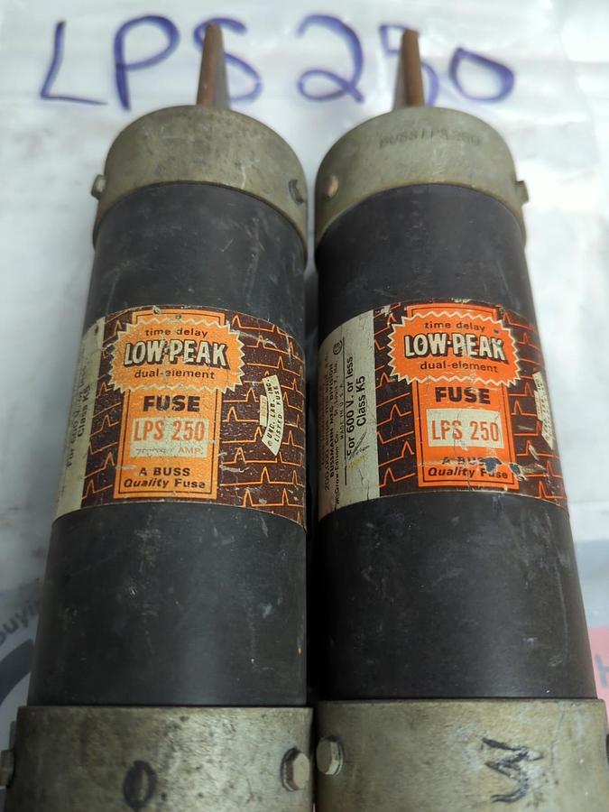 Used COOPER BUSSMANN,LPS-250,LOW-PEAK FUSE 250 AMP LOT OF 2 PRE-OWNED