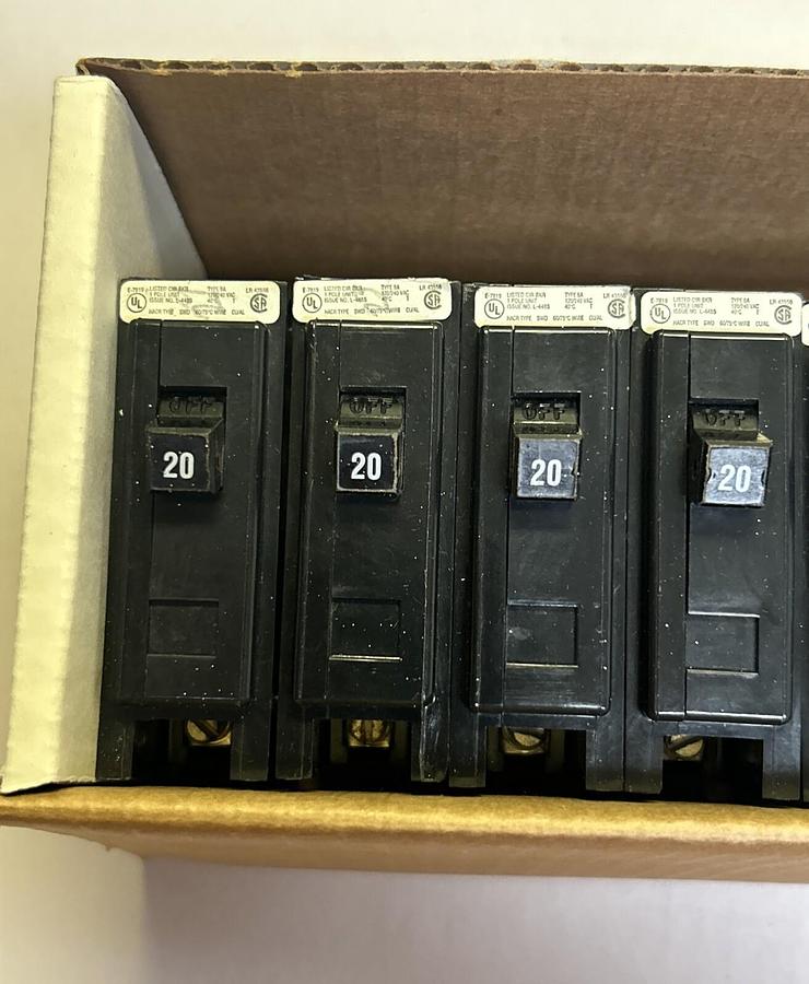 Used CUTLER-HAMMER,BA120,CIRCUIT BREAKER 20AMP 120/240V 1P LOT OF 10