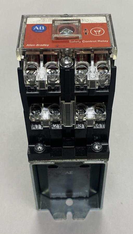 Used ALLEN BRADLEY,700S-DCP530Z24,SER E SAFETY CONTROL RELAY