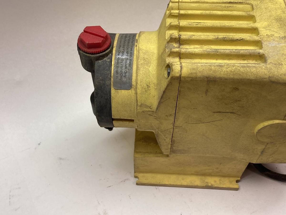 Used LMI Milton Roy,A151-392SI,Electromagnetic Dosing Pump 110 PSI Max