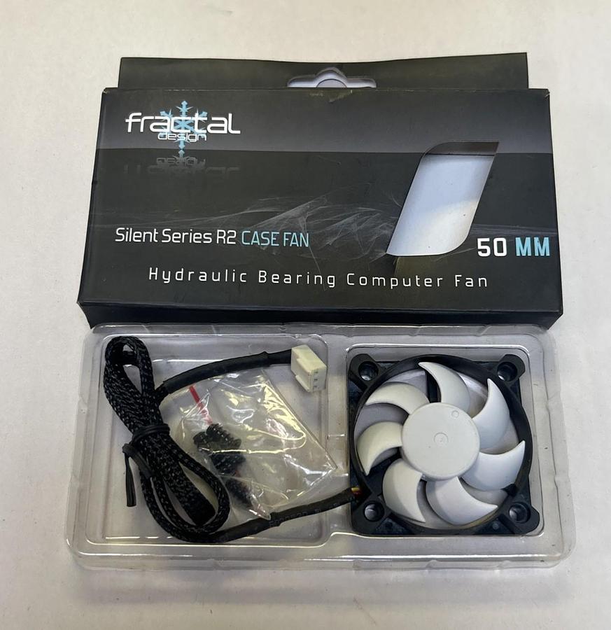 FRACTAL,50MM SILENT SERIES R2,HYDRAULIC BEARING COMPUTER FAN NOS