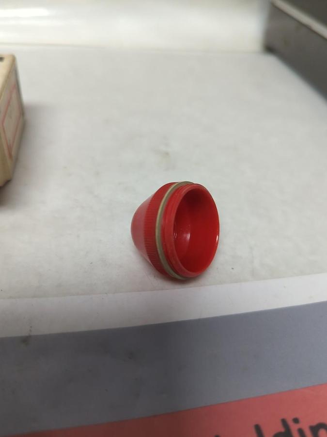 CUTLER-HAMMER,TC1,PLASTIC LENS RED NOS