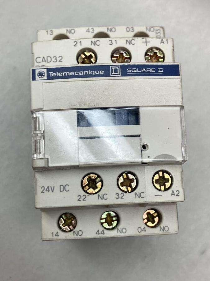 Schneider,CAD32 BD,Control Relay 24VDC