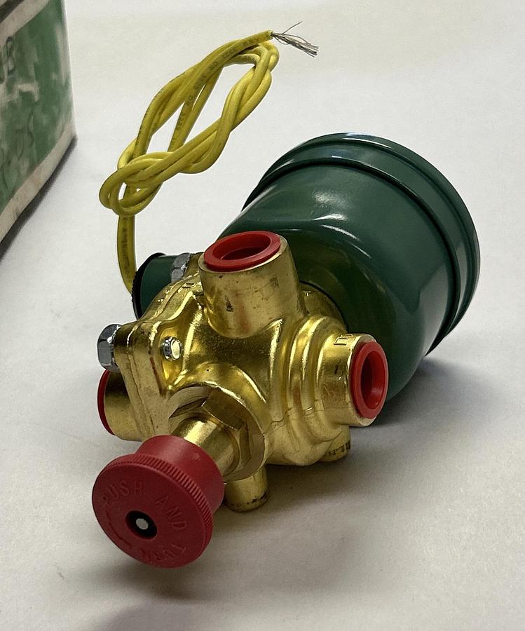 ASCO,101283-2,SOLENOID VALVE 3/8 INCH PIPE 4W 120V NOS