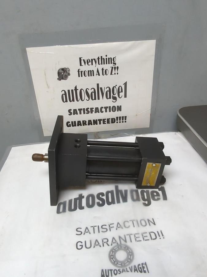 YATES,F9396,1-1/2 INCH BORE 2 INCH STROKE PNEUMATIC CYLINDER NOS