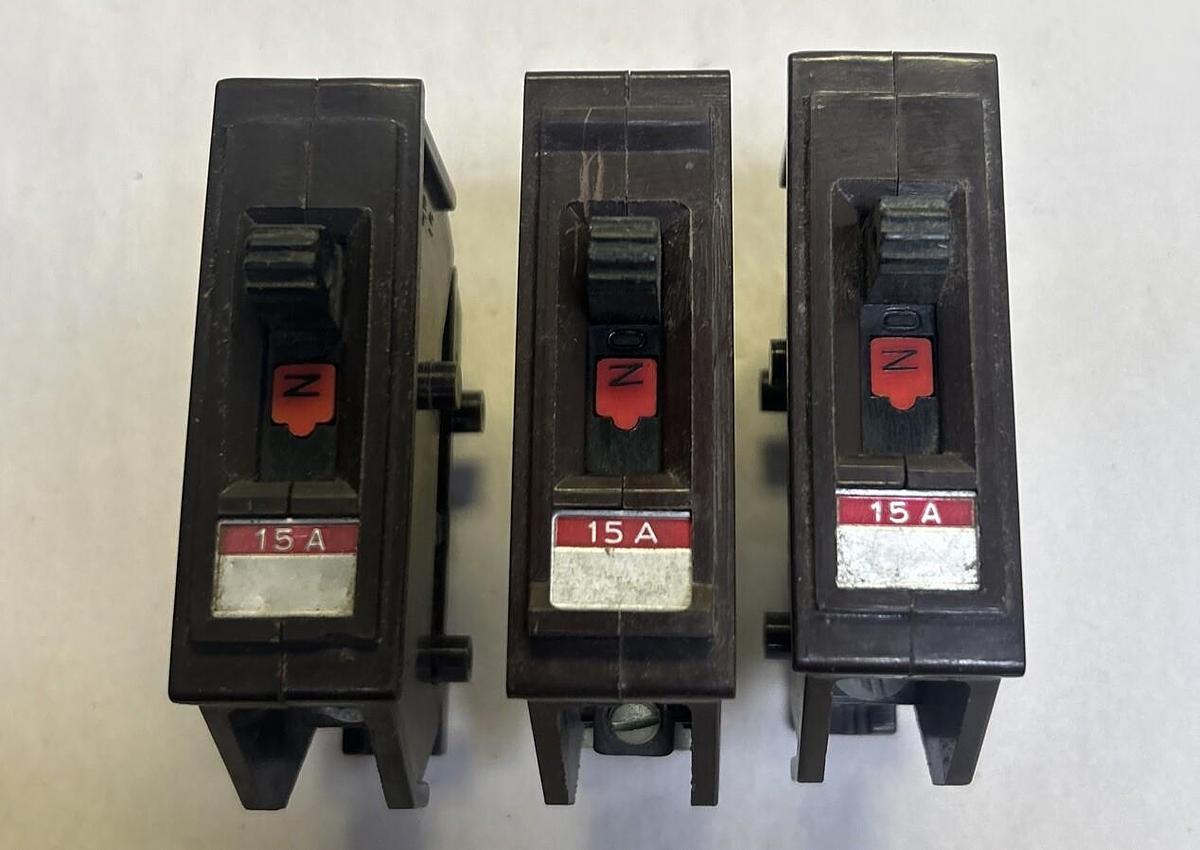 Used WADSWORTH,A115NI,CIRCUIT BREAKER 15A 120/240V 1P LOT OF 3