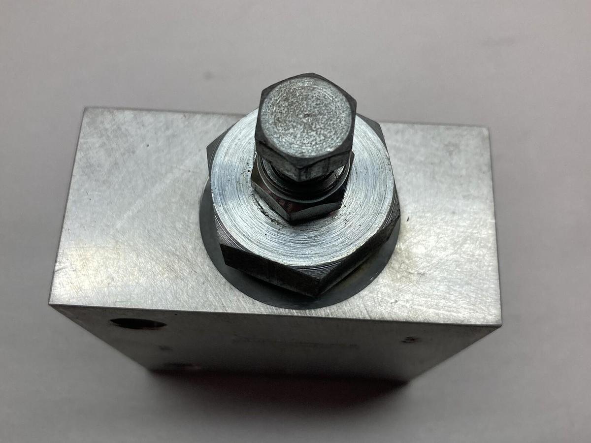 Used Sun Hydraulics,BCB-9JJ1,Hydraulic Manifold Valve