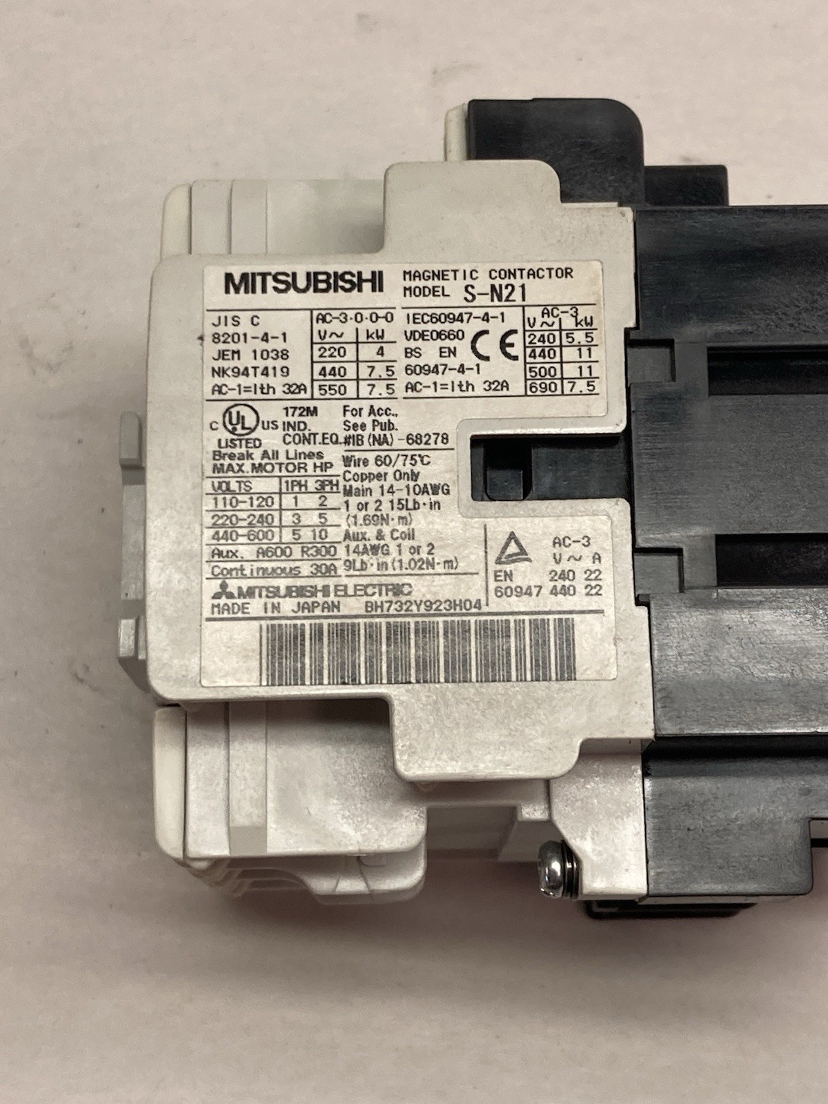 Used Mitsubishi,S-N21,Magnetic Contactor 220-550V 4-7.5kW