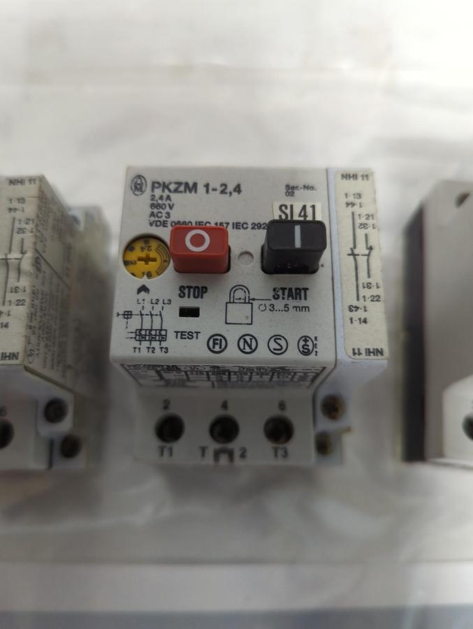 Used MOELLER,PKZM 1-2 4,MOTOR STARTER/CIRCUIT BREAKER 3P 24A 660V LOT OF 3 PRE-OWNED