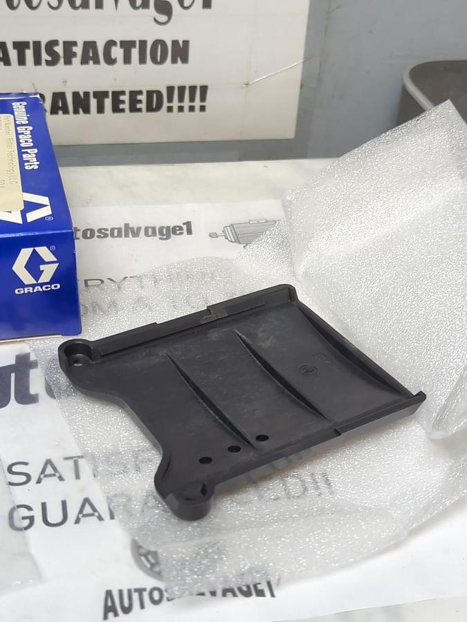 GRACO,571036 L14A,G3 PRO PROTECTION FRONT COVER KIT NOS