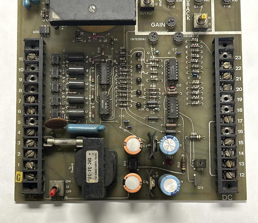 Used NORTH AMERICAN MFG,H6142,PC BOARD VOLTAGE METER