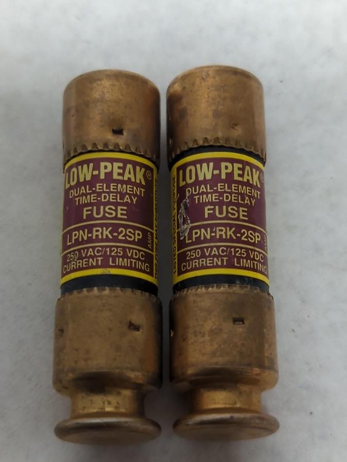 Used COOPER BUSSMANN,LPN-RK-2SP,LOW-PEAK 2 AMP FUSE LOT OF 2 PRE-OWNED