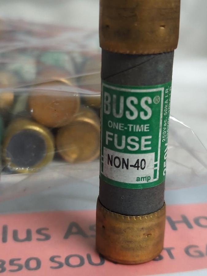 Used COOPER BUSSMANN,NON40,ONE TIME FUSE 40 AMP LOT OF 23 PRE-OWNED