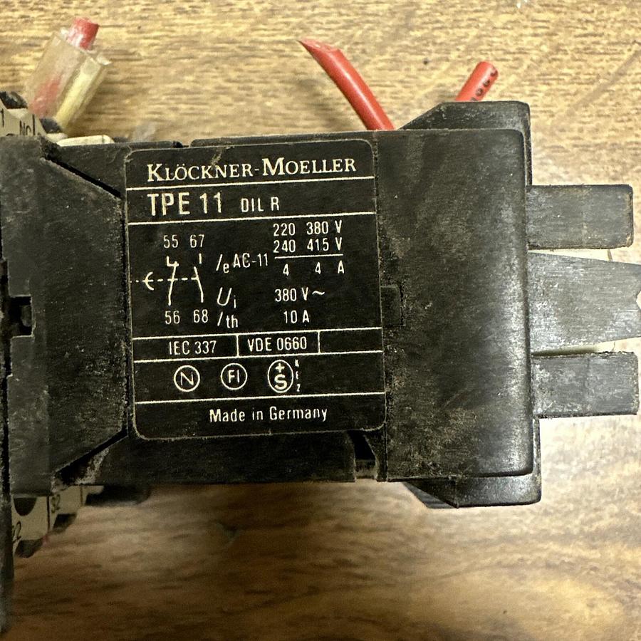 Used Klockner-Moeller,DIL R22,WTPE 11 DIL R Pneumatic Timer Module