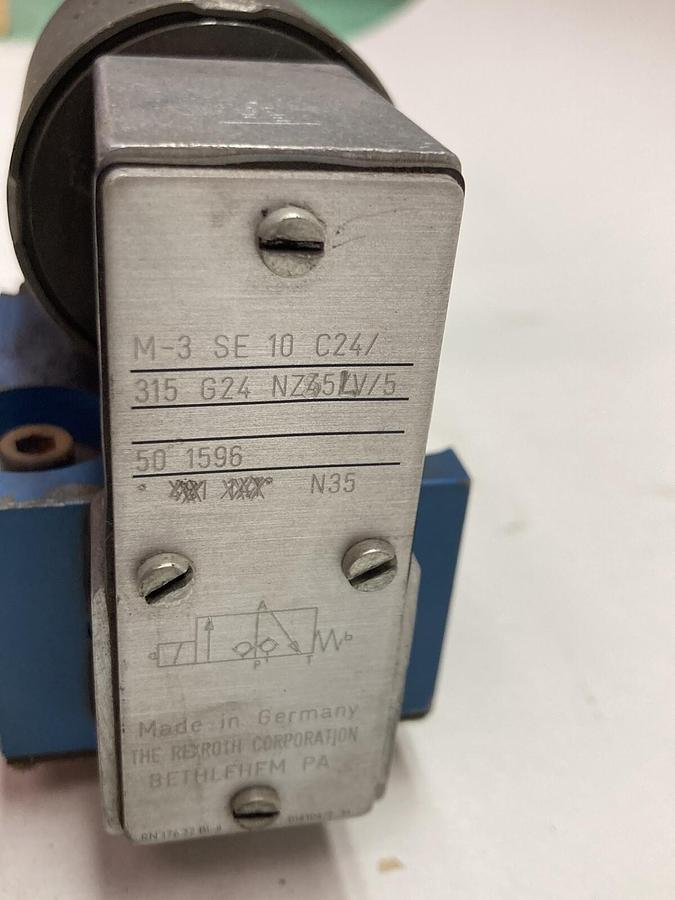 Used Rexroth,M-3 SE 10 C24/315 G24 NZ55L V/5,Servo Valve