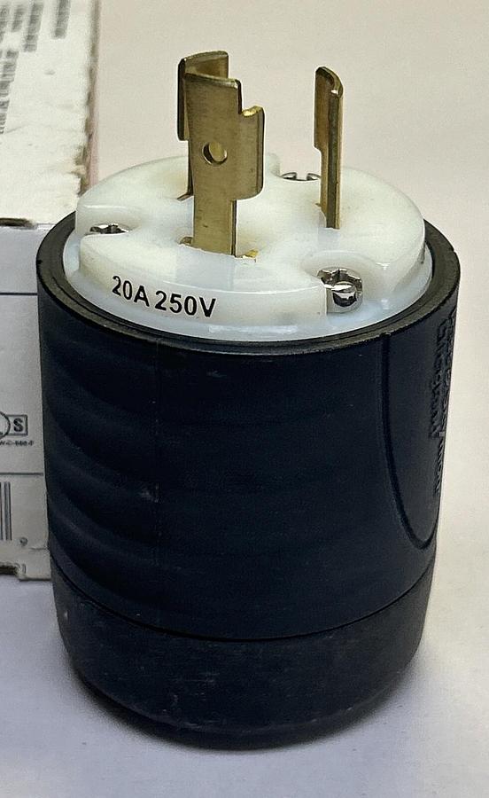Used PASS & SEYMOUR,L620-P,TURNLOK PLUG 20A 250V NEW