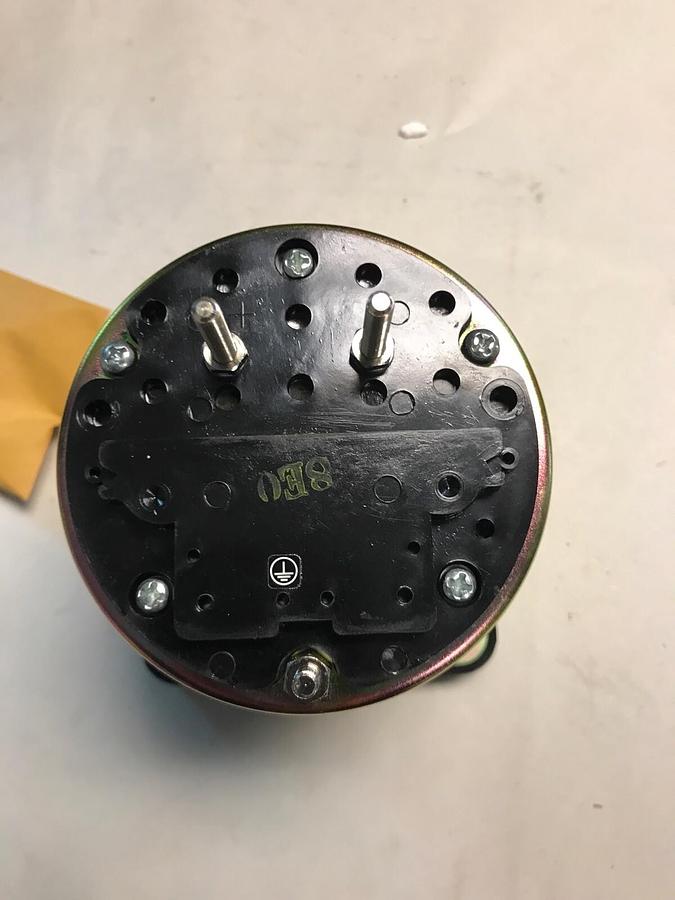 EIL,YEW AB-40,AC KILOAMPS Gauge 0-3KAAC 103131LSUA