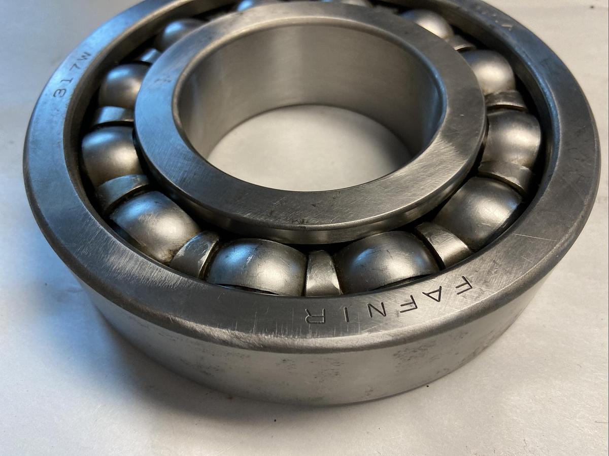 Fafnir,317W,Deep Groove Ball Bearing Straight Bore 85mm ID 180mm OD 1.614 W