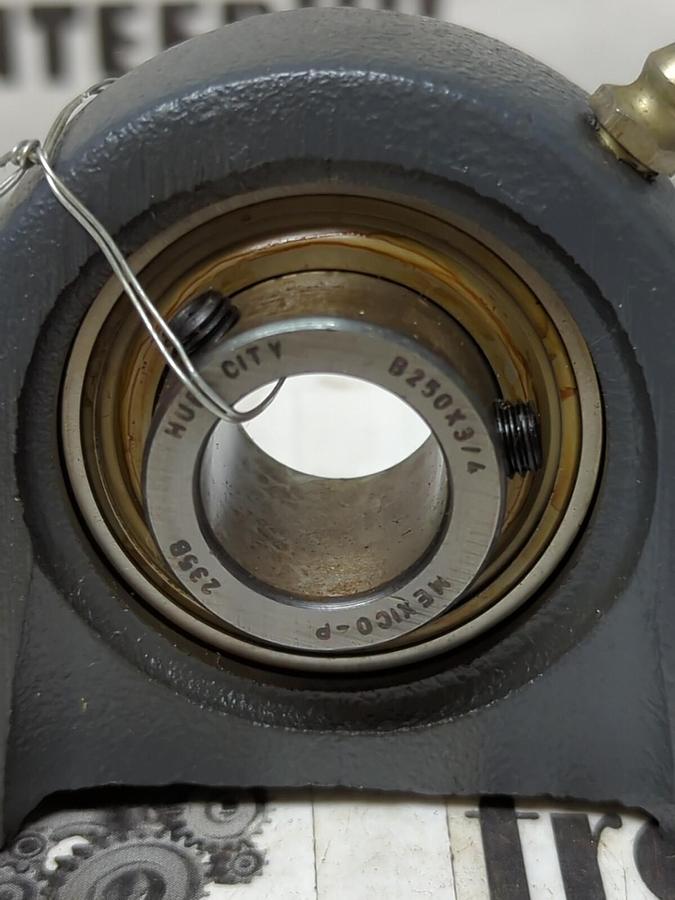 HUB CITY,PB-47 B250X3/4,PILLOW BLOCK BEARING LOT OF 2 MISSING BOXES NOS